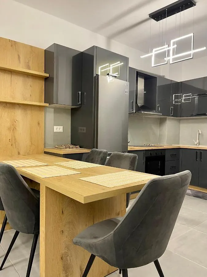 Seaview Modern Two Bedroom Apartment Sarandë