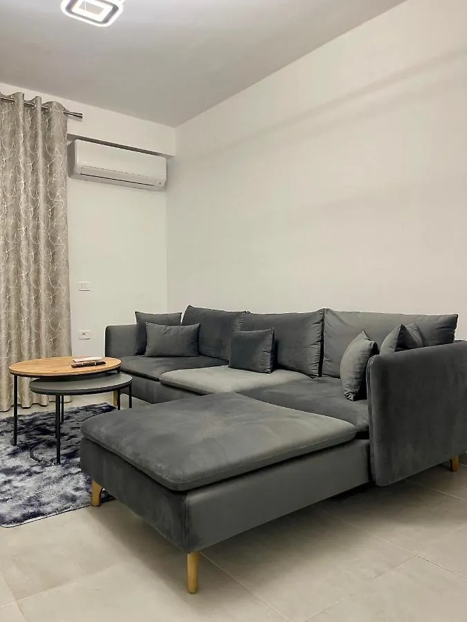 Seaview Modern Two Bedroom Apartment Sarandë