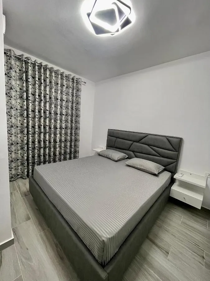 Seaview Modern Two Bedroom Apartment Sarandë