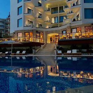 Harbour Sarandë