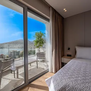 Hotel Teuta, Sarandë